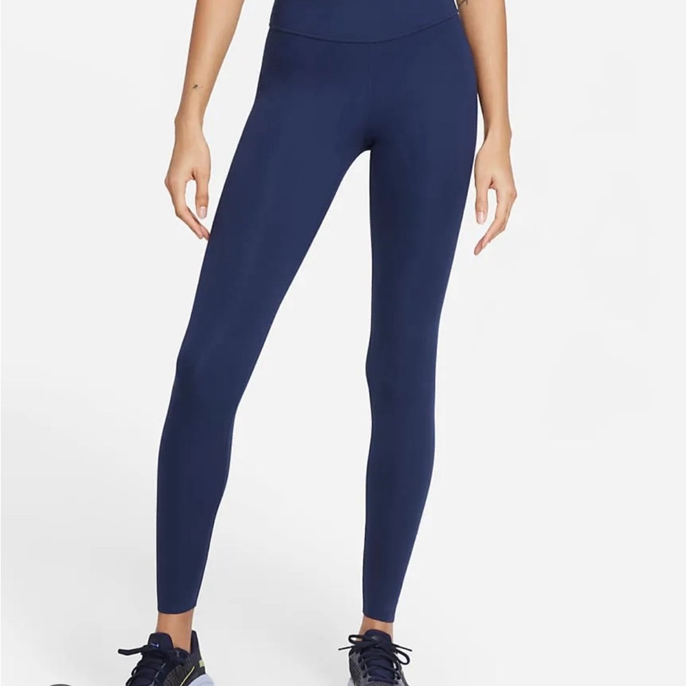 Women's Nike One Luxe
Tight 7/8 length, size XS